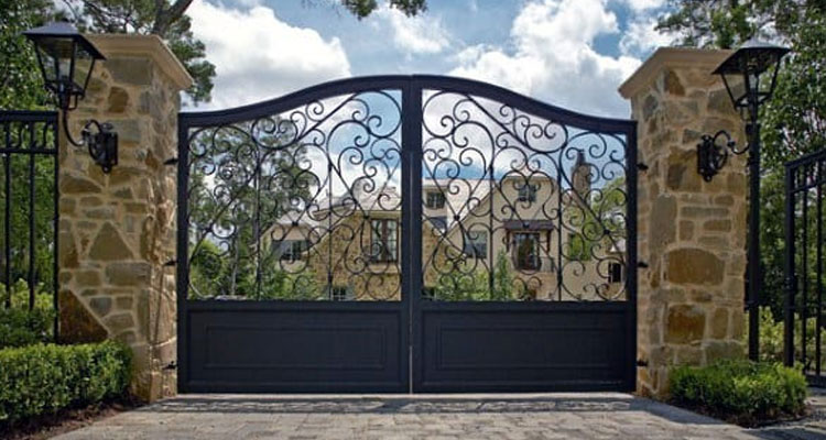 Sliding Driveway Gate Installation Panorama City